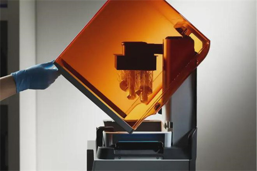 Formlabs新品光固化3D打印机Form 4发布，打印速度快2-5倍